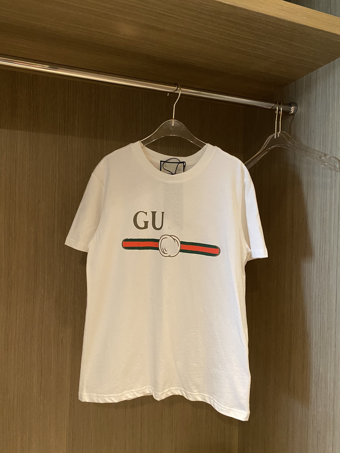 Gu short sleeve t-shirt female alphabet print round neck Pullover couple 2021 summer new loose tide brand bottom shirt, White
Gu short sleeve t-shirt female alphabet print round neck Pullover couple 2021 summer new loose tide brand bottom shirt, White