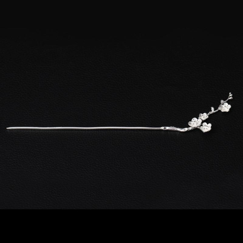 S925 Silver Beautiful Plum Blossom Hairpin Retro Old Craftsmanship Simple Lady Court Hanfu Hair Accessories
S925 Silver Beautiful Plum Blossom Hairpin Retro Old Craftsmanship Simple Lady Court Hanfu Hair Accessories