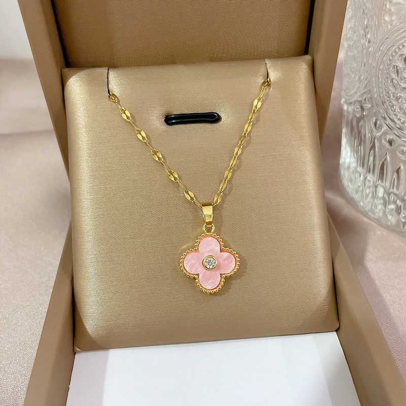 Designer Jewelry Famous Brands Fresh Fine Stainless Steel Pink Mother of Pearl Shell Four Clover Necklace for Ladies, Silver
Designer Jewelry Famous Brands Fresh Fine Stainless Steel Pink Mother of Pearl Shell Four Clover Necklace for Ladies, Silver