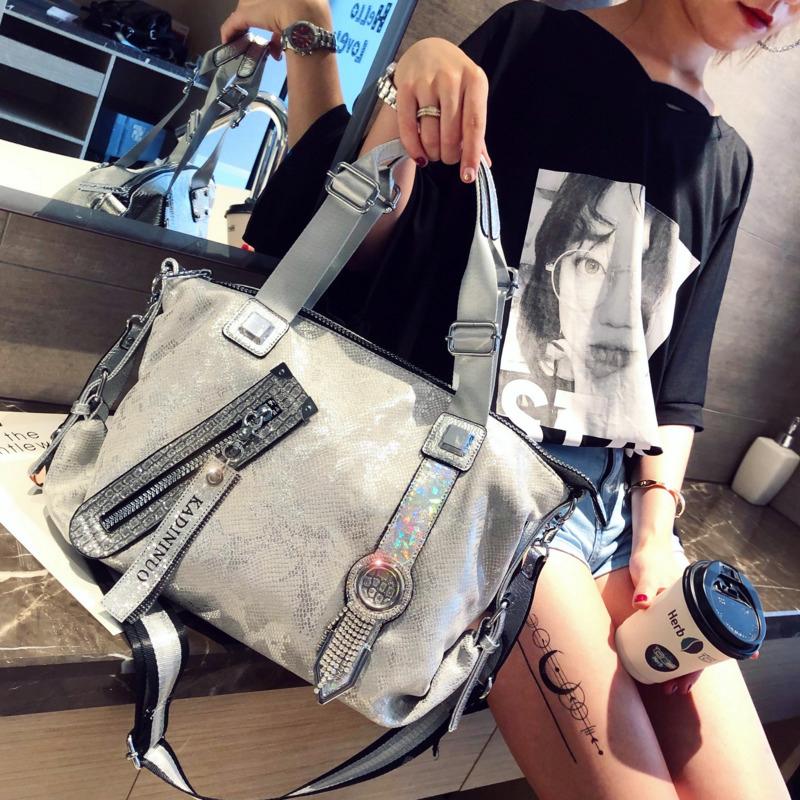 Sac A Main Luxury Diamond Designer Handbags Brand 2021 Fashion Rhinestone Top-handle crossbody Bags For Women Rivet Shoulder Bag, Black
Sac A Main Luxury Diamond Designer Handbags Brand 2021 Fashion Rhinestone Top-handle crossbody Bags For Women Rivet Shoulder Bag, Black