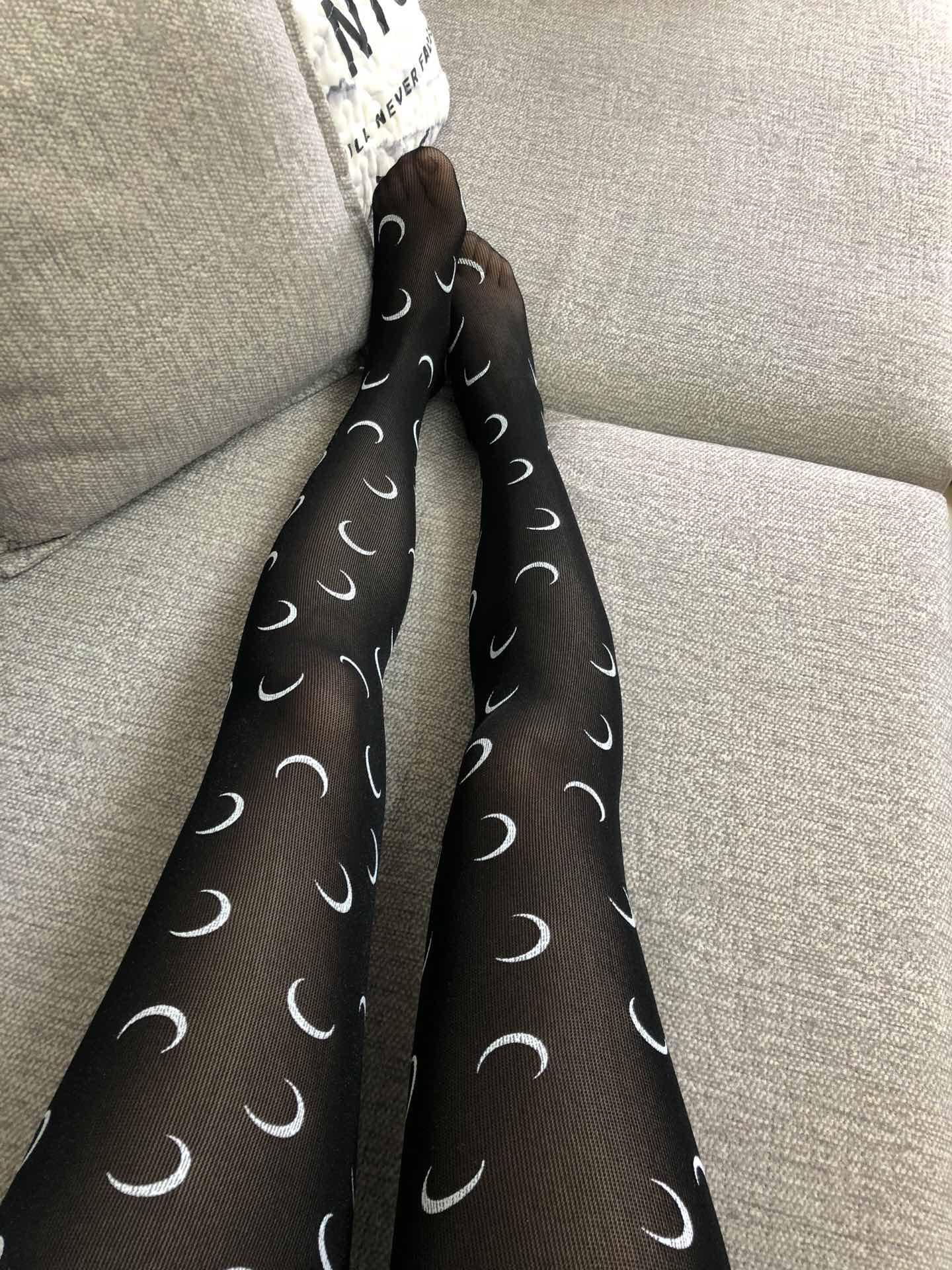 2022 New Fashion luxury bottoms golden line mesh Sexy Long Elastic Stockings Tights Women legging pantyhose woman stocking bottoming pantyhoses, As show
2022 New Fashion luxury bottoms golden line mesh Sexy Long Elastic Stockings Tights Women legging pantyhose woman stocking bottoming pantyhoses, As show