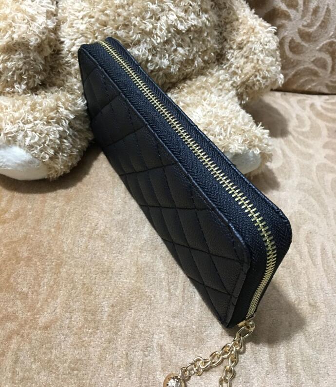 2021 Best style Paris designer Fashion black elegant lady purse Card holder women Leather Wallet Single zipper caviar Small leather bags, Red;black
2021 Best style Paris designer Fashion black elegant lady purse Card holder women Leather Wallet Single zipper caviar Small leather bags, Red;black