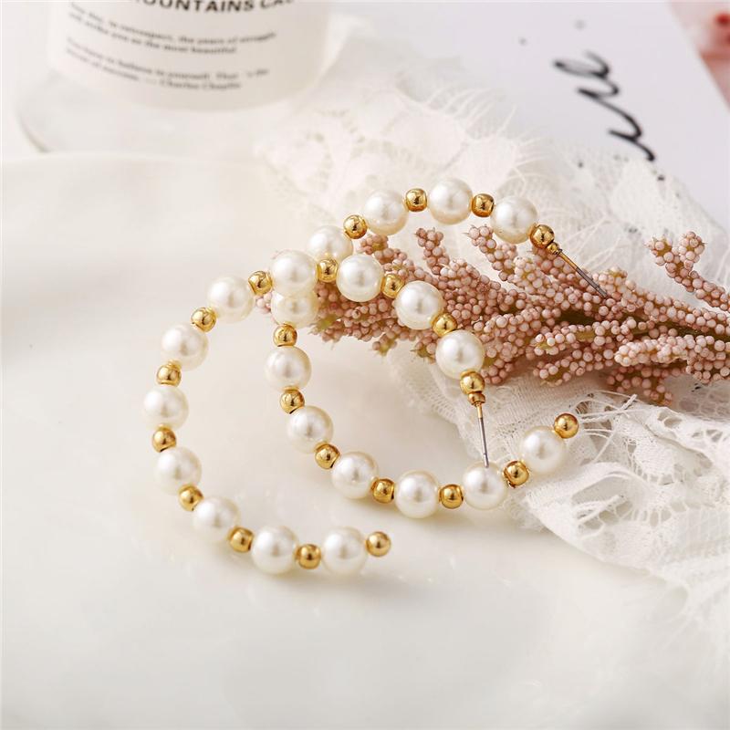2020 Winter New Design Women Hoop Earrings Gold Bead Pearl Circle Round Earring Female Fashion Jewelry Brincos Wholesale