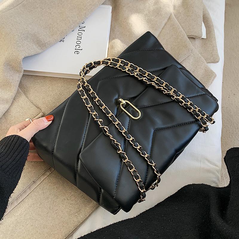 Fashion New Embroidery Thread PU Leather Small Crossbody Bags 2021 Quality Ladies Chain Handbags Shoulder Hand Bag, Black
Fashion New Embroidery Thread PU Leather Small Crossbody Bags 2021 Quality Ladies Chain Handbags Shoulder Hand Bag, Black