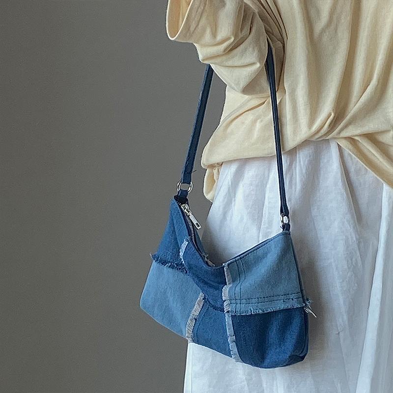 Newest Women's Fashion Denim Patchwork Shoulder Bag Zipper Personality Large Capacity Wild Color Matching Chic Tote Handbag, Blue
Newest Women's Fashion Denim Patchwork Shoulder Bag Zipper Personality Large Capacity Wild Color Matching Chic Tote Handbag, Blue