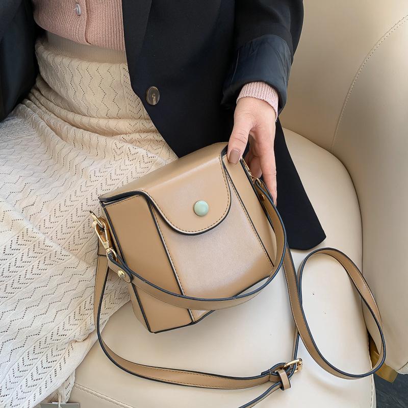Woman Bag 2021 New Autumn Fashion Single Shoulder Bag Fashion with Cross-body Wholesale, Black
Woman Bag 2021 New Autumn Fashion Single Shoulder Bag Fashion with Cross-body Wholesale, Black
