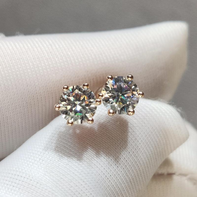 100% Real 18K Rose Gold Round Brilliant Cut 0.5 Carat D Color Diamond Test Past Moissanite Stud Earrings Women Wedding Earrings
100% Real 18K Rose Gold Round Brilliant Cut 0.5 Carat D Color Diamond Test Past Moissanite Stud Earrings Women Wedding Earrings