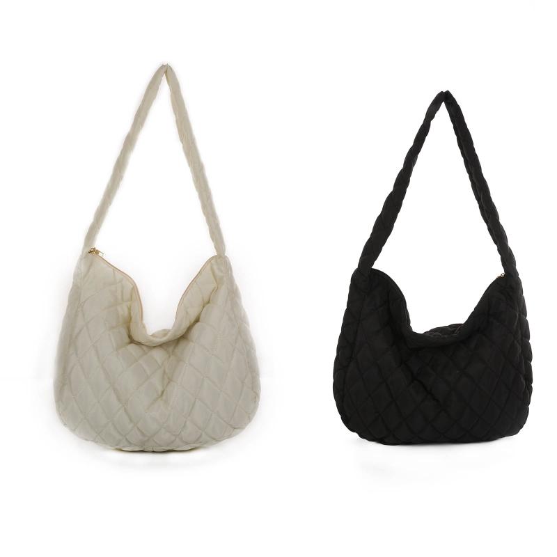 Duffel Bags Fashion Space Pad Cotton Women Shoulder Baguette Shape Bag Shopper Lady Winter Nylon Padded Quilted Handbag
Duffel Bags Fashion Space Pad Cotton Women Shoulder Baguette Shape Bag Shopper Lady Winter Nylon Padded Quilted Handbag