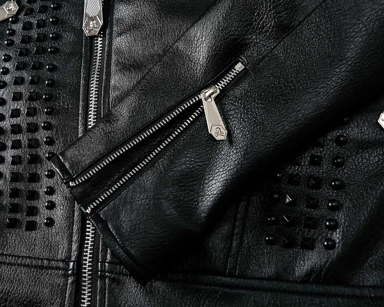 Rivets PU Jackets Men Black Slim Turn-down Neck Zipper Full Streetwear Motorcycle Faux Leather Coats Casacas Para Hombre 201218