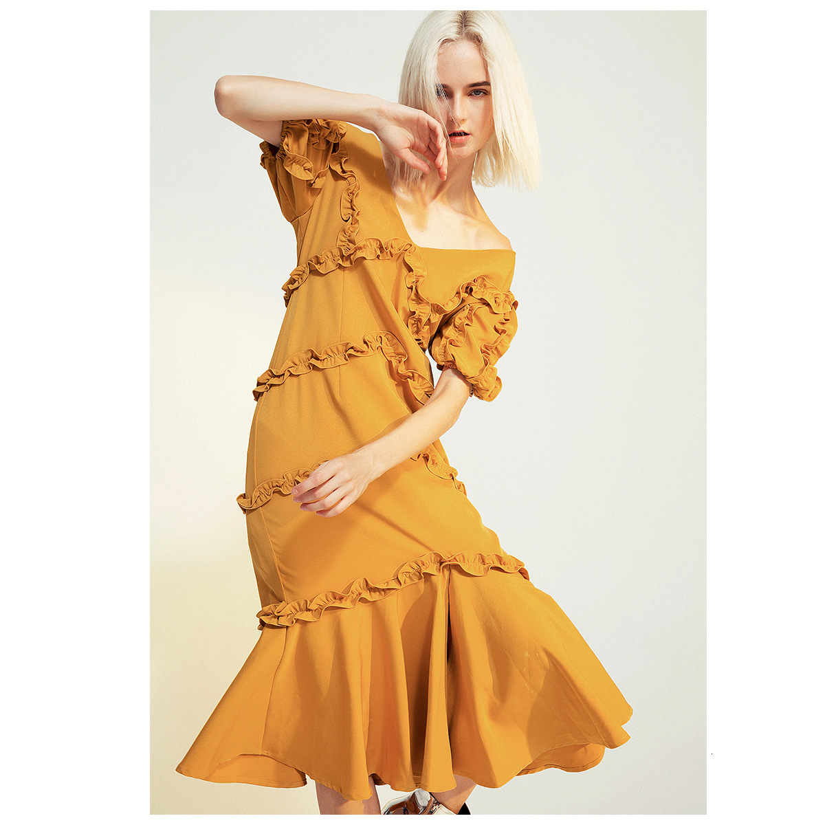 High End Female Dress with Low-cut v Frills Mermaid-style Shreds Dressed Up Sexy Designer Lady Party Stylish Share Xxx2, Ginger
High End Female Dress with Low-cut v Frills Mermaid-style Shreds Dressed Up Sexy Designer Lady Party Stylish Share Xxx2, Ginger