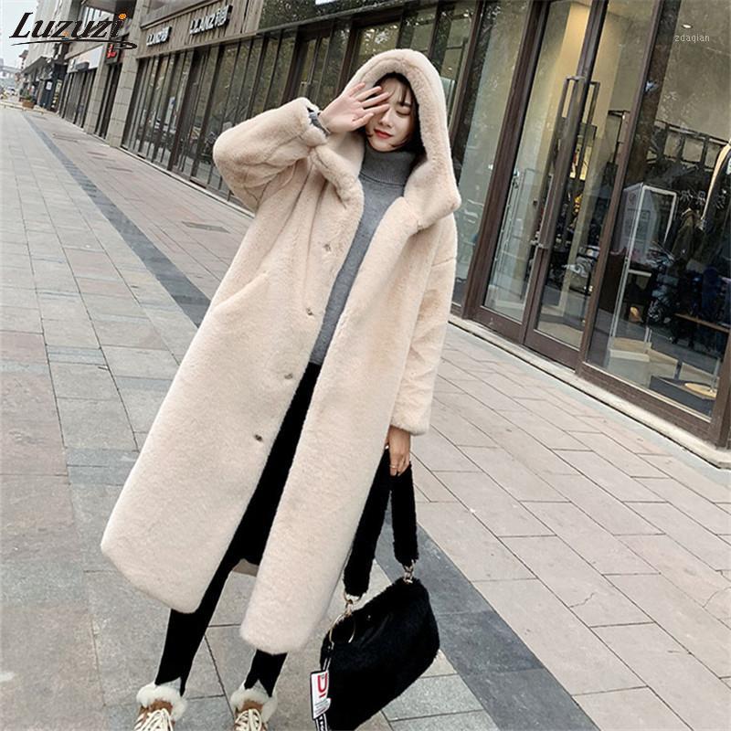 Luzuzi 2020 Autumn winter new women fur coat high quality imitation thicken long hooded plus size plush fur coat female1, Yellow fur coat
Luzuzi 2020 Autumn winter new women fur coat high quality imitation thicken long hooded plus size plush fur coat female1, Yellow fur coat