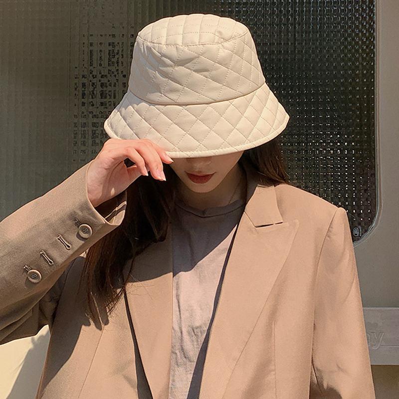 Winter Warm Women Bucket Hat Panama Cap Plaid Cotton Outdoor Fisherman Hat New Fashion Simple Korean Lady Basin Gift, As picture
Winter Warm Women Bucket Hat Panama Cap Plaid Cotton Outdoor Fisherman Hat New Fashion Simple Korean Lady Basin Gift, As picture