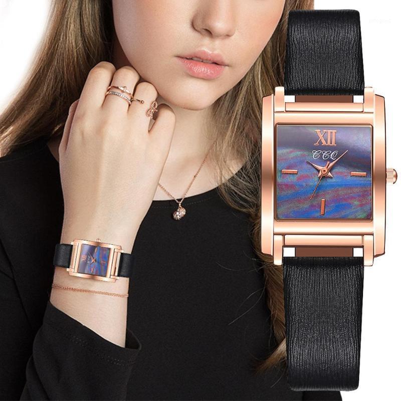 Wristwatches Watch Women Delicate Luxury Small Square Dial Ladies Leather Band Quartz Watches Gift For Relogio Feminino Q41
Wristwatches Watch Women Delicate Luxury Small Square Dial Ladies Leather Band Quartz Watches Gift For Relogio Feminino Q41