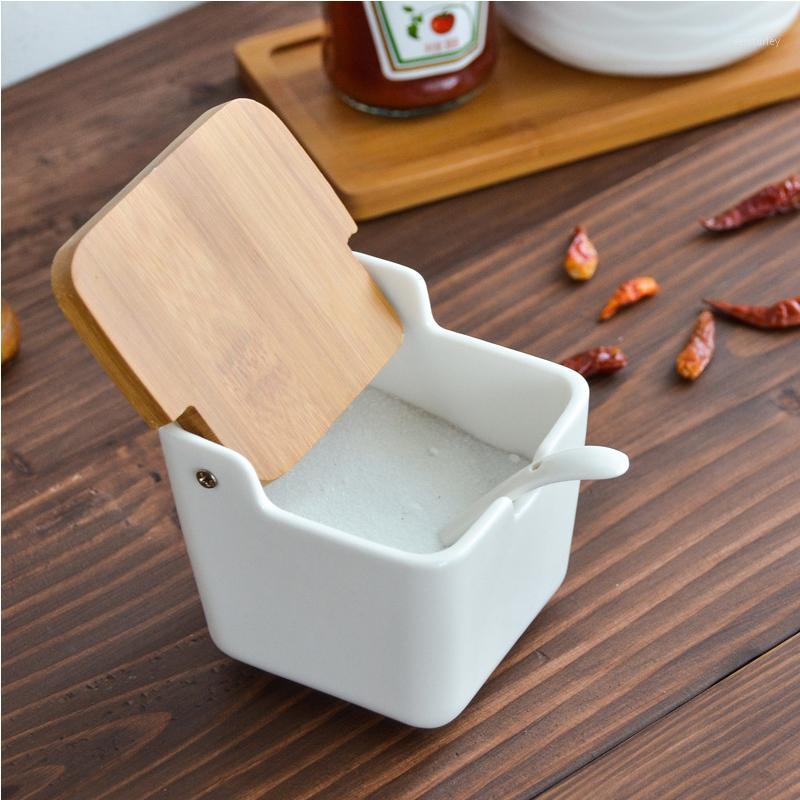 Creative European Ceramic Flip Seasoning Jar Cruet Salt Kitchen Supplies Seasoning Box Pot1
Creative European Ceramic Flip Seasoning Jar Cruet Salt Kitchen Supplies Seasoning Box Pot1