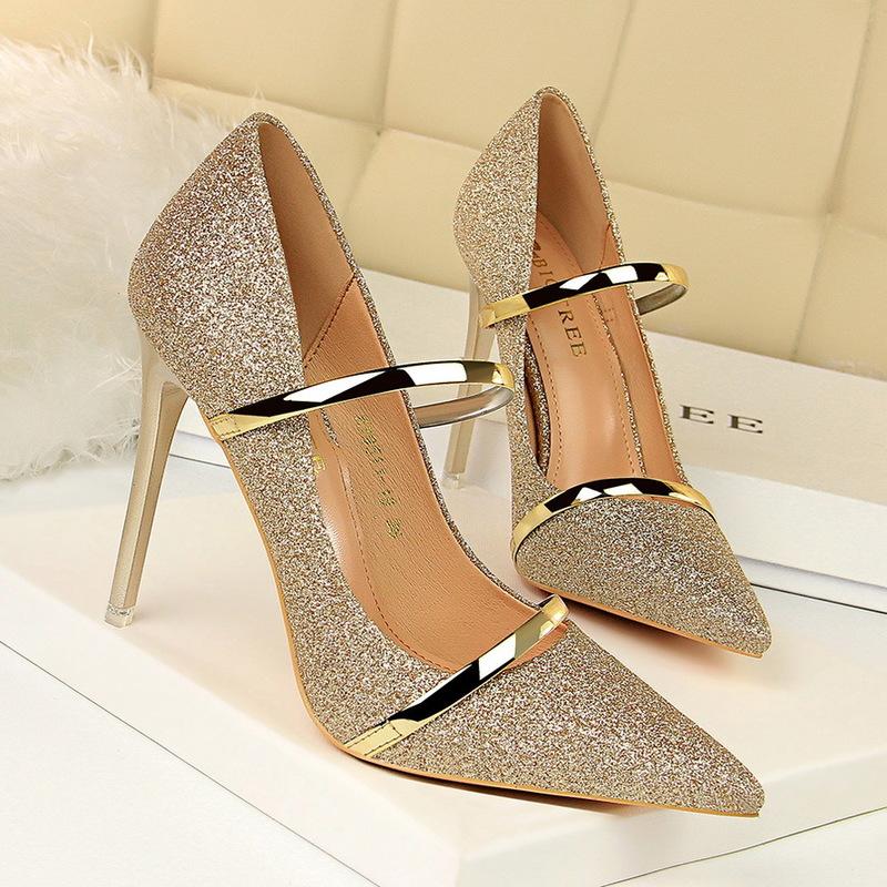 BIGTREE Women Pumps Sexy Sequined Cloth Pointed Sequin cloth 10.5cm Thin High Heels Women Wedding Shoes Party Nightclub Pump, White
BIGTREE Women Pumps Sexy Sequined Cloth Pointed Sequin cloth 10.5cm Thin High Heels Women Wedding Shoes Party Nightclub Pump, White