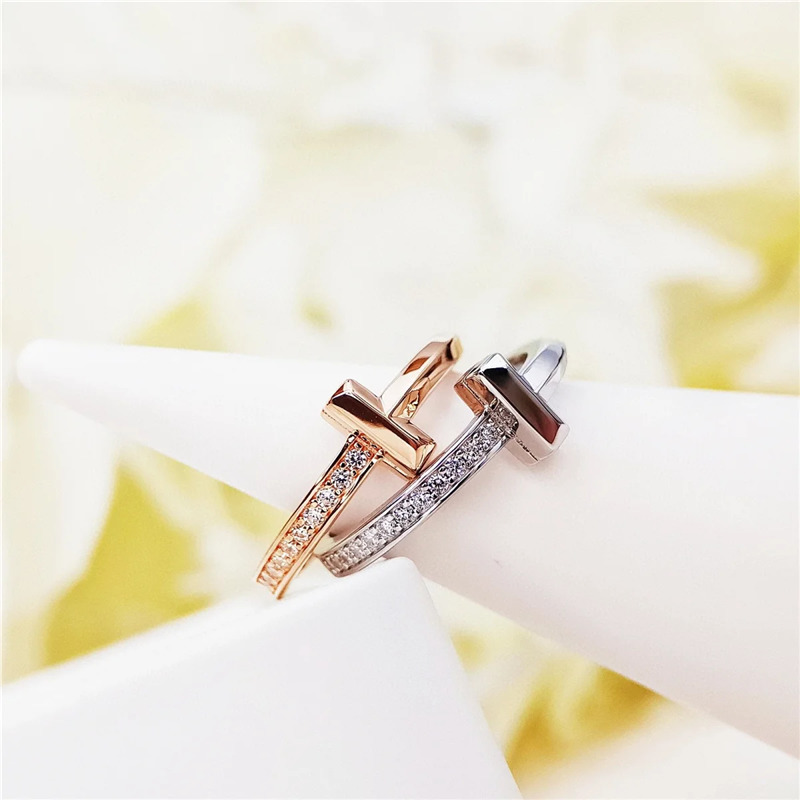 2020 TIF classic new T1 flash Diamond Sterling Silver 925 women's ring, fashion accessories make you more attractive W1231, Slivery;golden
2020 TIF classic new T1 flash Diamond Sterling Silver 925 women's ring, fashion accessories make you more attractive W1231, Slivery;golden