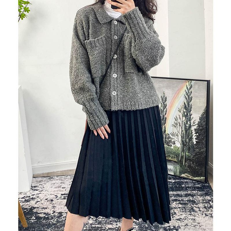 Women Sweater 2020 Autumn and Winter New Simple Temperament Loose and Thin Gray Lapel Knitted Cardigan Women
Women Sweater 2020 Autumn and Winter New Simple Temperament Loose and Thin Gray Lapel Knitted Cardigan Women