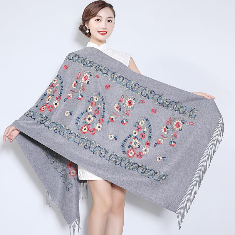 Scarves Travel Brand Women Scarf Winter Embroidery Cashmere-Like Lady Shawls Net Red Wraps Female Blanket Foulard
Scarves Travel Brand Women Scarf Winter Embroidery Cashmere-Like Lady Shawls Net Red Wraps Female Blanket Foulard