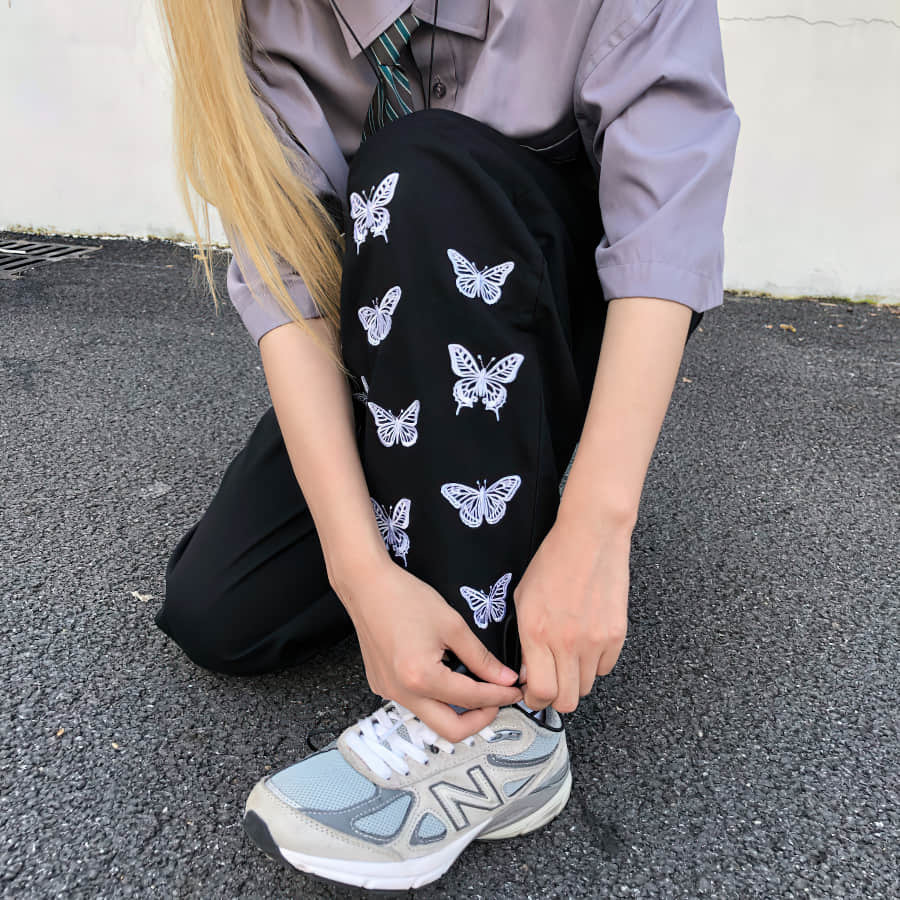 New Autmun High Waist Pants Women Cargo Sweatpants Embroided Butterflies Wide Leg Straight Plus Size Casual Trousers Streetwear 201112