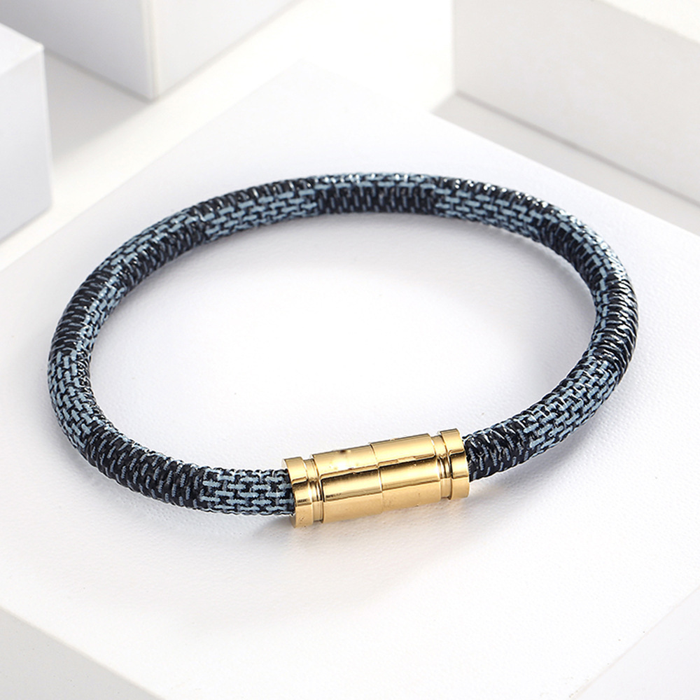 Leather Striped Bracelet Designer Bangle Magnetic Buckle Bracelets Luxury Charm Jewelry Women Men Stainless steel Three-layer vacuum plating bracelet wholesale
Leather Striped Bracelet Designer Bangle Magnetic Buckle Bracelets Luxury Charm Jewelry Women Men Stainless steel Three-layer vacuum plating bracelet wholesale