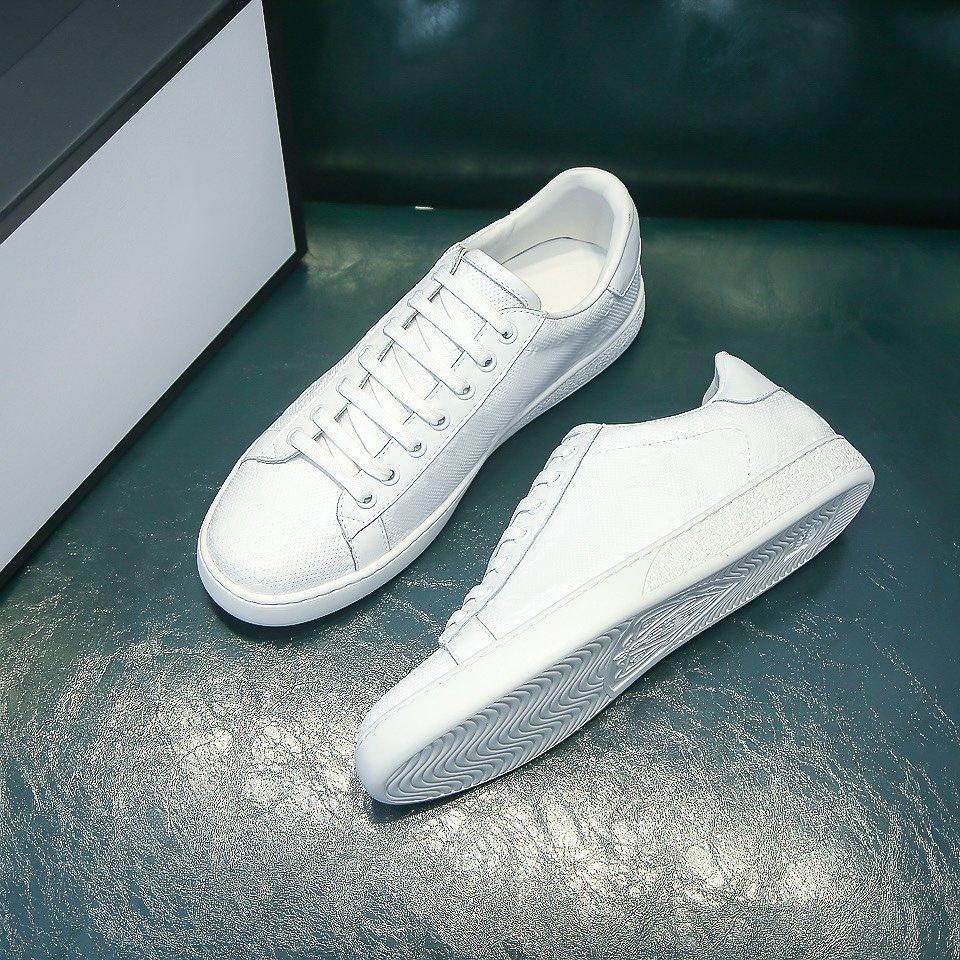 2021 latest Ace series male CD1 high-end sports shoes casual shoes high-quality leather, comfortable and breathable flat shoes, Black
2021 latest Ace series male CD1 high-end sports shoes casual shoes high-quality leather, comfortable and breathable flat shoes, Black