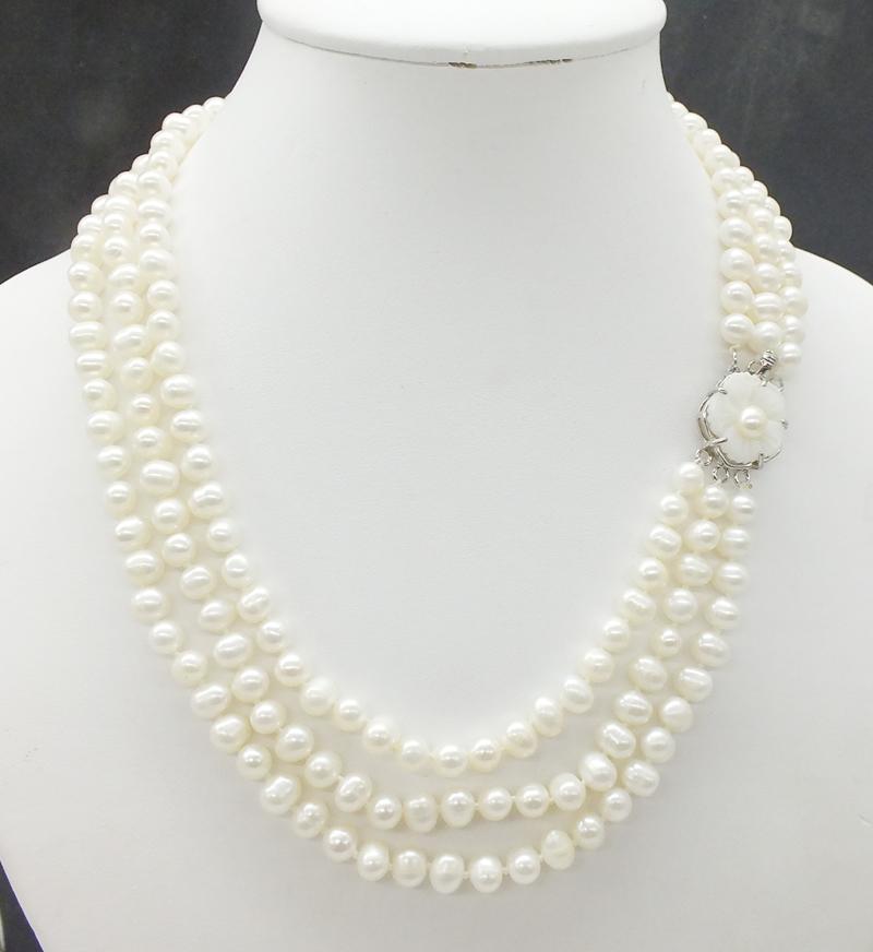 3 rows 6-7MM , natural white pearl necklace, ladies. Girl, banquet jewelry necklace 18-20 inches
3 rows 6-7MM , natural white pearl necklace, ladies. Girl, banquet jewelry necklace 18-20 inches