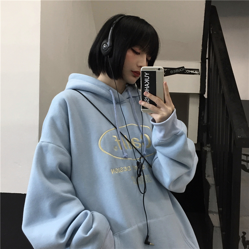 2021 New Autumn and Winter Light Blue Hood Top Loose Velvet Thick Female Coat Tide OTV5, Sky blue.
2021 New Autumn and Winter Light Blue Hood Top Loose Velvet Thick Female Coat Tide OTV5, Sky blue.