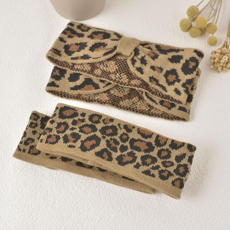 New Women Printed Leopard Knot Headbands Cross Knit Hairbands Winter Retro Keep Warm Soft Girls Hair Accessories Headwear
New Women Printed Leopard Knot Headbands Cross Knit Hairbands Winter Retro Keep Warm Soft Girls Hair Accessories Headwear