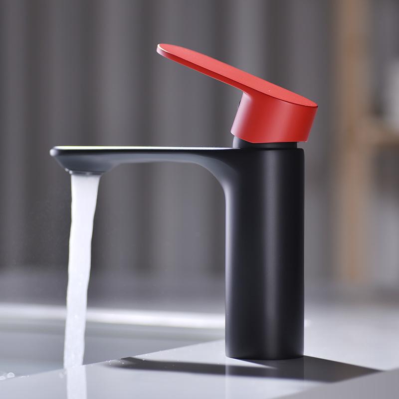 Bathroom Kitchen Basin Electroplating Faucet Black Cylindrical Sink Hot And Cold Water Faucet Single Hole Kitchen Supplies
Bathroom Kitchen Basin Electroplating Faucet Black Cylindrical Sink Hot And Cold Water Faucet Single Hole Kitchen Supplies