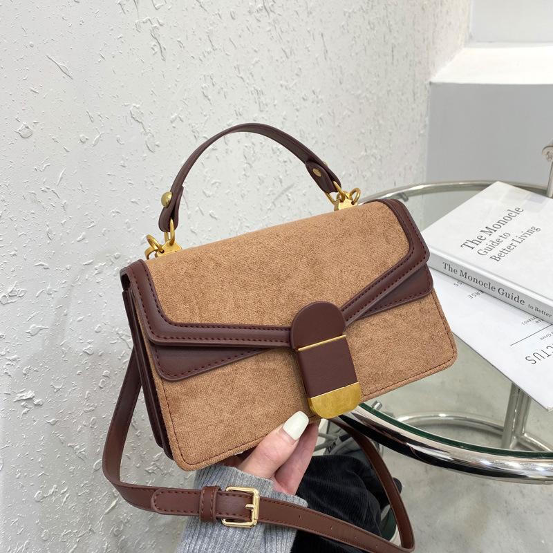 Winter frosted handbag bag female 2021 new fashion retro messenger bag female wild shoulder, Black
Winter frosted handbag bag female 2021 new fashion retro messenger bag female wild shoulder, Black