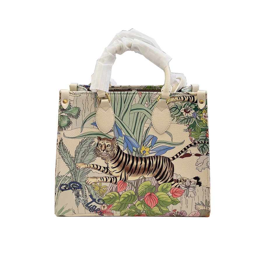 22Ss Women Luxurys Designers totes L+G co-branding Bags Top Quality Handbag Tiger Print Shouder Crossbody Bag Genuine Leather Messenger Ladies Handbags 32*14*28cm, White
22Ss Women Luxurys Designers totes L+G co-branding Bags Top Quality Handbag Tiger Print Shouder Crossbody Bag Genuine Leather Messenger Ladies Handbags 32*14*28cm, White