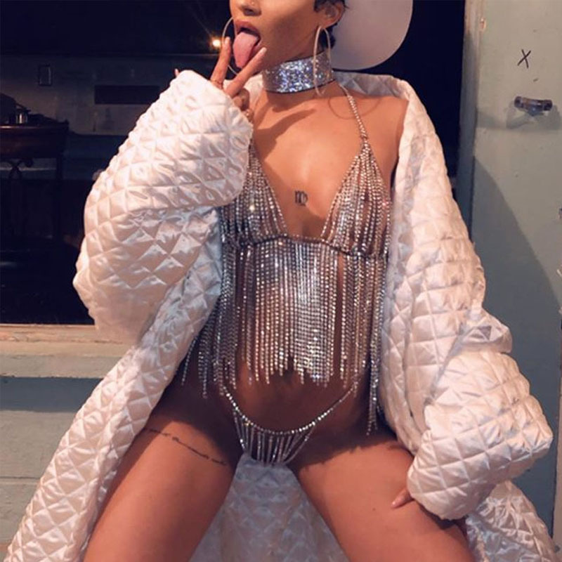 Hot style exaggerated sexy rhinestone body chain luxury hanging neck tassel top bright rhinestone underwear set, White
Hot style exaggerated sexy rhinestone body chain luxury hanging neck tassel top bright rhinestone underwear set, White