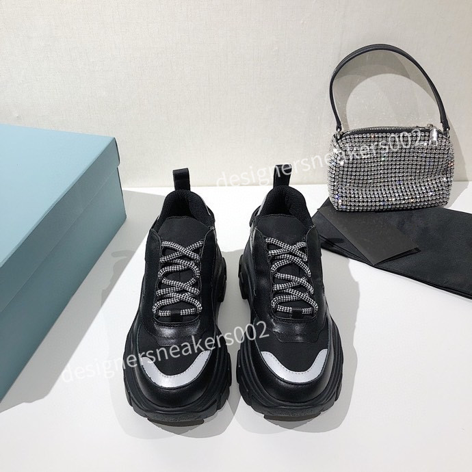 2021new Man Walking Sneakers Men Women Black Red Casual Shoes Fashion Paris Sneakers rx201213, Clear
2021new Man Walking Sneakers Men Women Black Red Casual Shoes Fashion Paris Sneakers rx201213, Clear