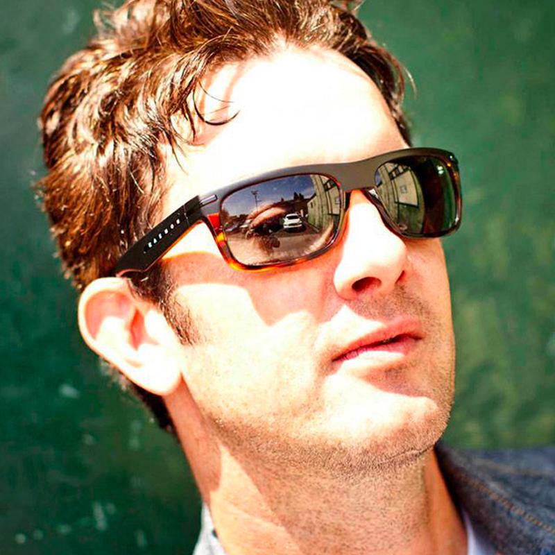 Burnet Polarized Sunglasses TR90 frame men Mirrored lens Brand Design Driving Outdoor Sun glasses UV400 Women eyewear
Burnet Polarized Sunglasses TR90 frame men Mirrored lens Brand Design Driving Outdoor Sun glasses UV400 Women eyewear