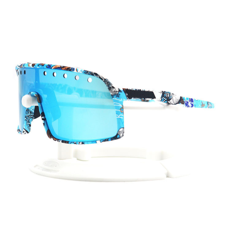 Wholesale outdoor sports bicycle riding glasses windproof glasses fashionable colorful glasses sunglasses for men and women 002
Wholesale outdoor sports bicycle riding glasses windproof glasses fashionable colorful glasses sunglasses for men and women 002