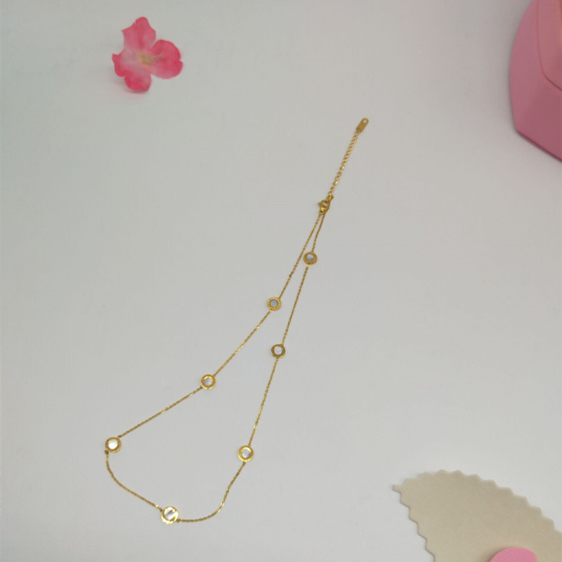 New Design Fashion Pendant Disc Jewelry Italian Necklace Wild Necklace Metal Fashion Pendant for Friends Birthday Gifts, Golden;silver
New Design Fashion Pendant Disc Jewelry Italian Necklace Wild Necklace Metal Fashion Pendant for Friends Birthday Gifts, Golden;silver