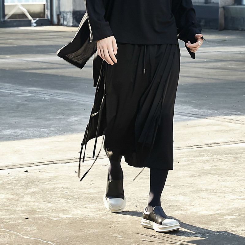 2020 Outpants Nine-point the Harem Pants Alternate Personality Hair Stylist Clothes Rope Men New Fm86, Black
2020 Outpants Nine-point the Harem Pants Alternate Personality Hair Stylist Clothes Rope Men New Fm86, Black