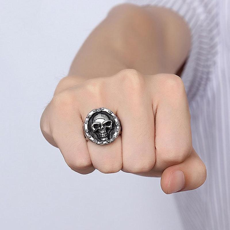 Gothic punk cool titanium stainless steel rings for men fashion jewelry accessories finger skelet band party boyfriend gifts
Gothic punk cool titanium stainless steel rings for men fashion jewelry accessories finger skelet band party boyfriend gifts