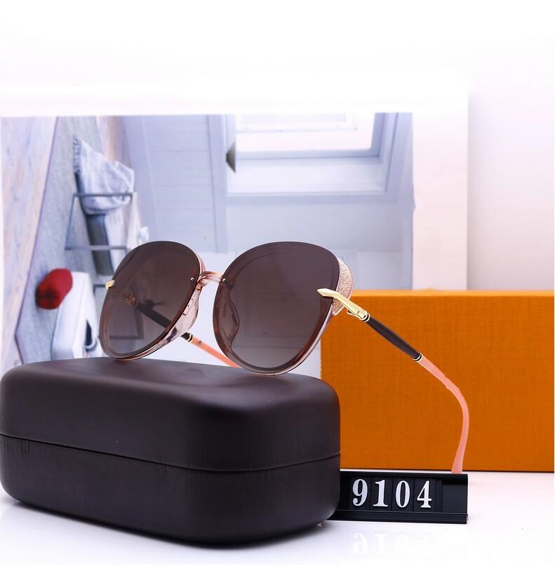 2021 new Luxur Top Quality Classic Pilot Sunglasses Designer Round fashion Mens Womens Sun Glasses Eyewear Metal Glass Lenses with box 9813
2021 new Luxur Top Quality Classic Pilot Sunglasses Designer Round fashion Mens Womens Sun Glasses Eyewear Metal Glass Lenses with box 9813