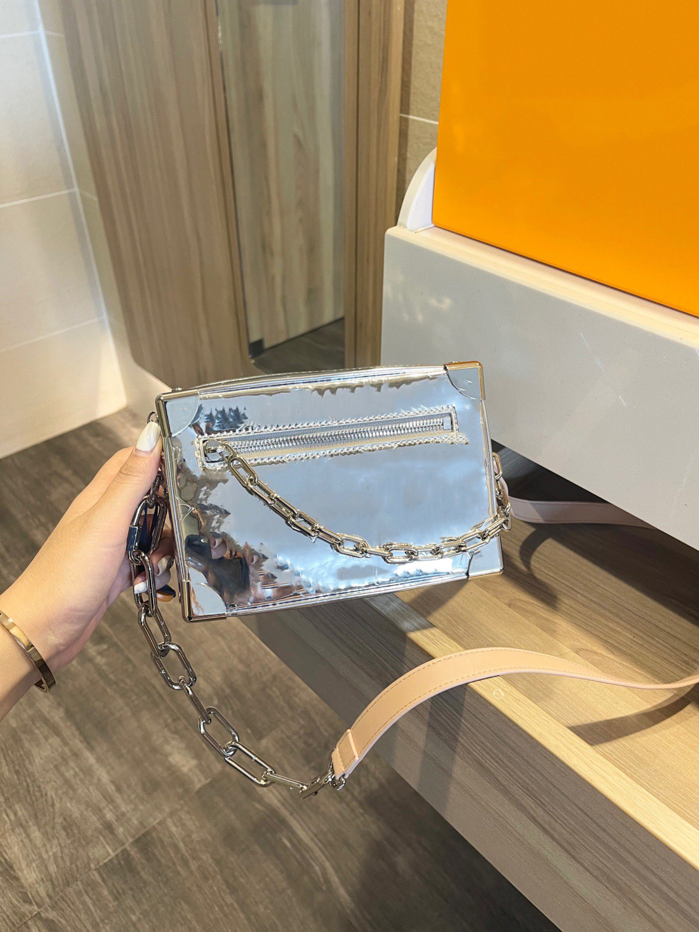 Trunk Bags Classic Women Handbags Evening Fashion BoxShoulder Bag Petite Malle, Plum
Trunk Bags Classic Women Handbags Evening Fashion BoxShoulder Bag Petite Malle, Plum