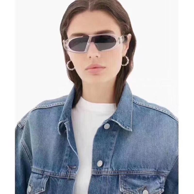 Personality catwalk sunglasses small oval men women sun glasses new fashion vintage one piece occhiali da sole 2020 trendy
Personality catwalk sunglasses small oval men women sun glasses new fashion vintage one piece occhiali da sole 2020 trendy