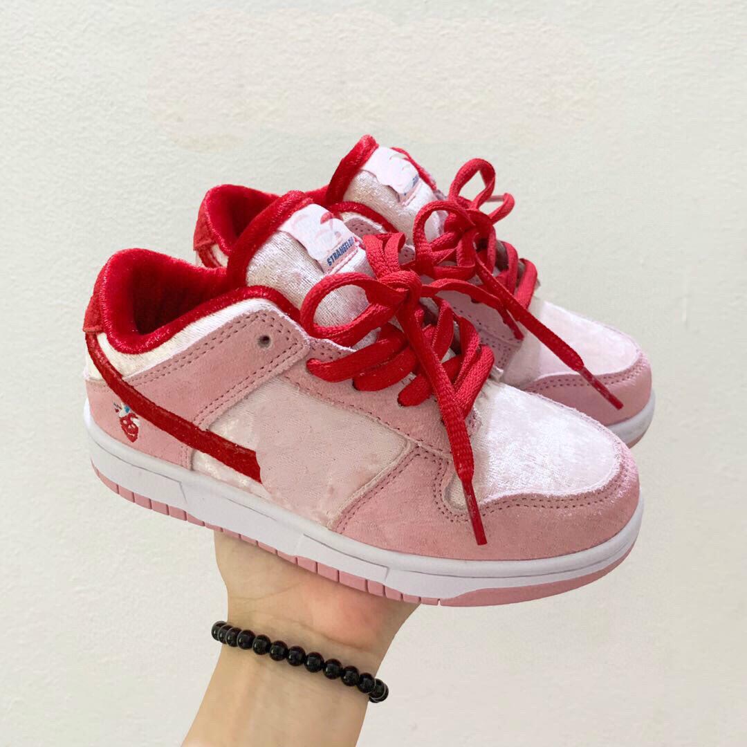 SB Luxury Baby Boy Black White Kids Girls Platform Classic Casual Sports Shoes Sneakers Velvet Heelback Children Shoe 24-35, A5
SB Luxury Baby Boy Black White Kids Girls Platform Classic Casual Sports Shoes Sneakers Velvet Heelback Children Shoe 24-35, A5
