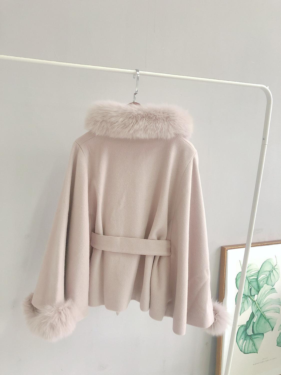 autumn and winter new women's sweet style elegant temperament extravagant wild fox fur collar cloak lace coat 201222