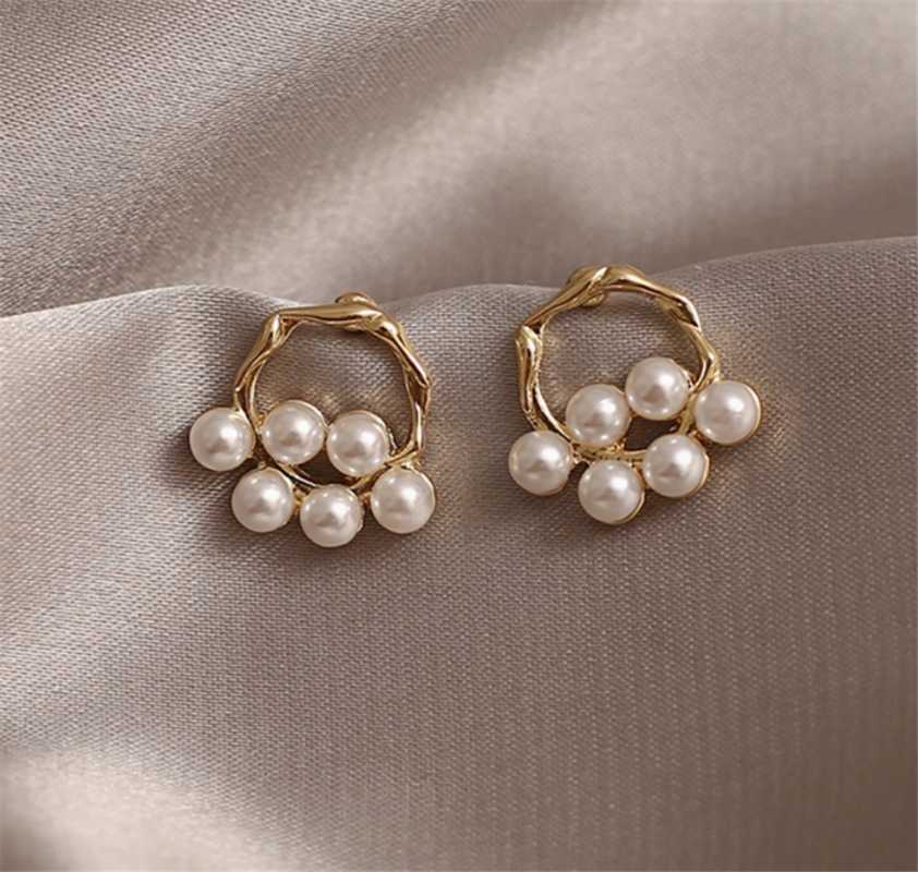 S925 needle Korea Design Stud Earrings Metal Geometric Irregular Circle Teardrop Simulated Pearl Earrings For Women Girl Gift
S925 needle Korea Design Stud Earrings Metal Geometric Irregular Circle Teardrop Simulated Pearl Earrings For Women Girl Gift