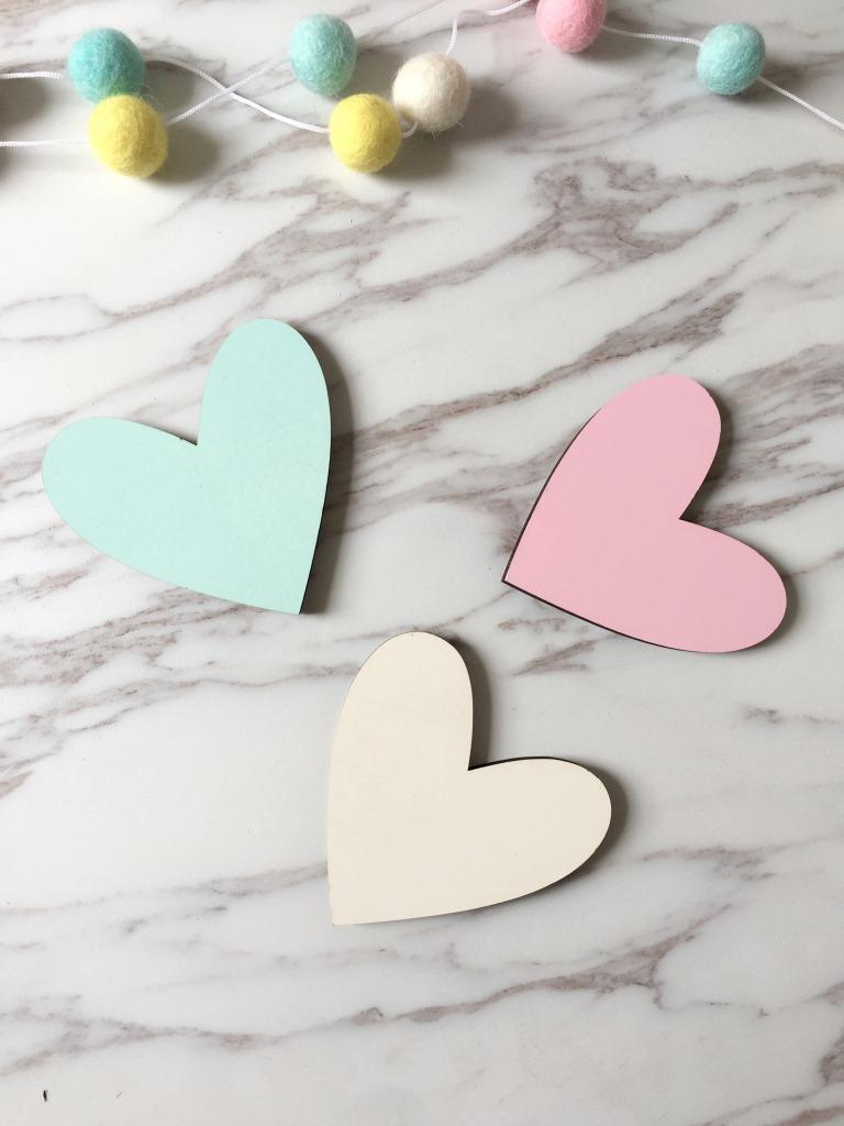Child Room Heart Wall Hook Decoration Solid Wood Clothing Store Nordic Hook Up Birthday Gift Candy Colors Wall Decoration
Child Room Heart Wall Hook Decoration Solid Wood Clothing Store Nordic Hook Up Birthday Gift Candy Colors Wall Decoration