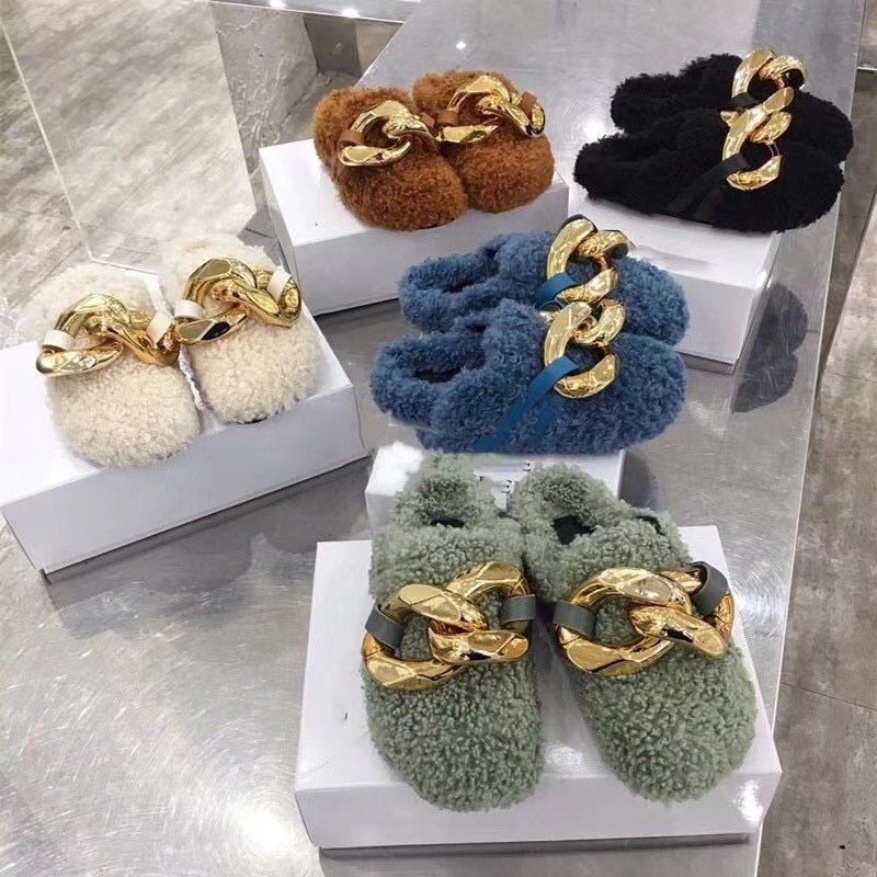 2021 New Hair Stocking and Warm Velvet Cotton Comfortable Shoes Womanly Slippers EU9O, Beige.
2021 New Hair Stocking and Warm Velvet Cotton Comfortable Shoes Womanly Slippers EU9O, Beige.