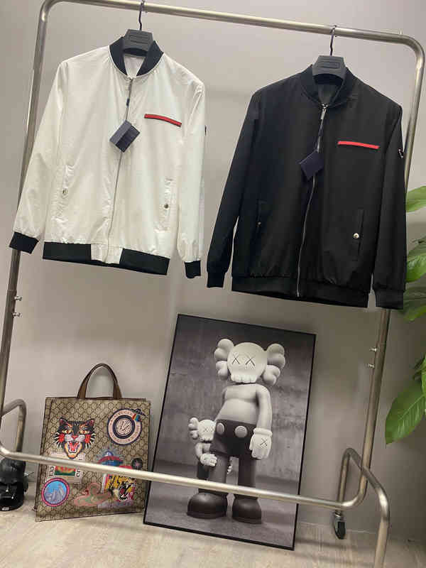 Men's Jackets Autumn mens 21ss jacket fashion luxury sportswear oversized hoodies high density bouncy Parachute nylon fabric Windproof sunscreen summer 6C4E, White
Men's Jackets Autumn mens 21ss jacket fashion luxury sportswear oversized hoodies high density bouncy Parachute nylon fabric Windproof sunscreen summer 6C4E, White