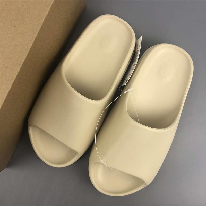 high quality Foam runner kanye west clog V2 sandals triple black white slides fashion slippers womens mens beach sandals flip flops 36-45
high quality Foam runner kanye west clog V2 sandals triple black white slides fashion slippers womens mens beach sandals flip flops 36-45