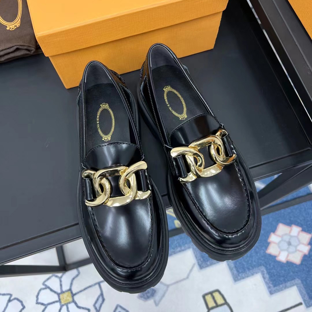 Black Catena Classic loafers shoes polished Genuine calfskin leather golden chunky chains slip on flats for women Luxury Designers flat Dress shoe factory footwear
Black Catena Classic loafers shoes polished Genuine calfskin leather golden chunky chains slip on flats for women Luxury Designers flat Dress shoe factory footwear