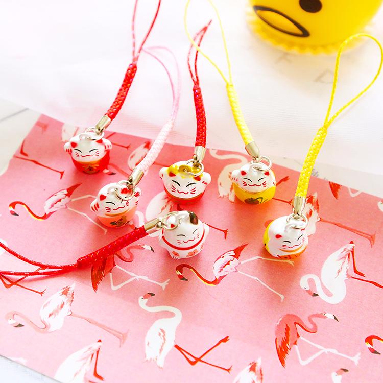 Small pottery clay cat copper bell hanging ornaments hand-painted ceramic handicraft jewelry key buckle bag hanging pieces
Small pottery clay cat copper bell hanging ornaments hand-painted ceramic handicraft jewelry key buckle bag hanging pieces